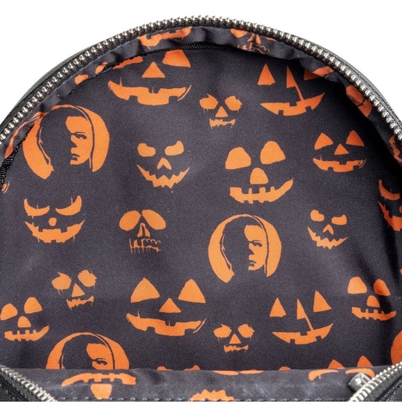 Loungefly Michael Myers The Boogeyman House Mini Backpack Limited Edition NWT SO - Picture 5 of 6
